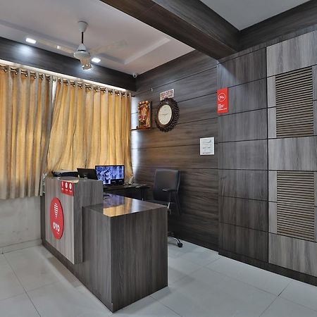 Oyo 12309 Hotel Ananya Kalol ภายนอก รูปภาพ